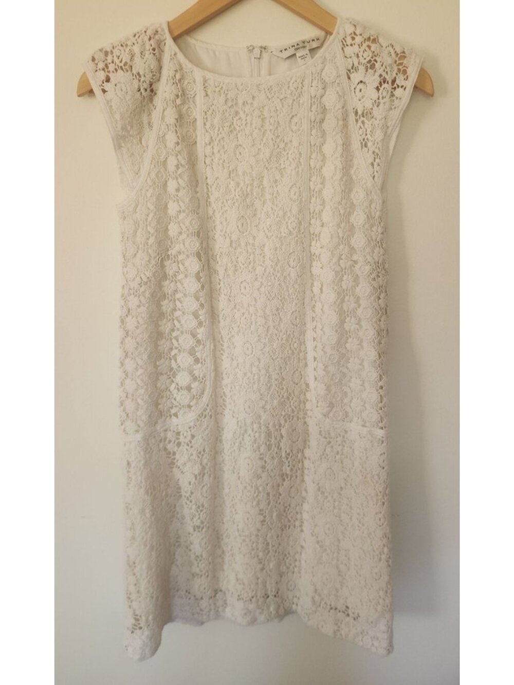 Trina Turk Women's Sz. 2 White Clara Cap Sleeve Summertime Lace Dress